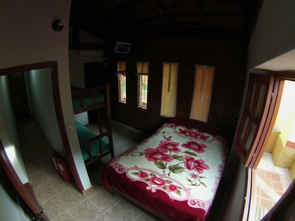 Iguazu Rey Hostel Puerto Iguazu Room photo