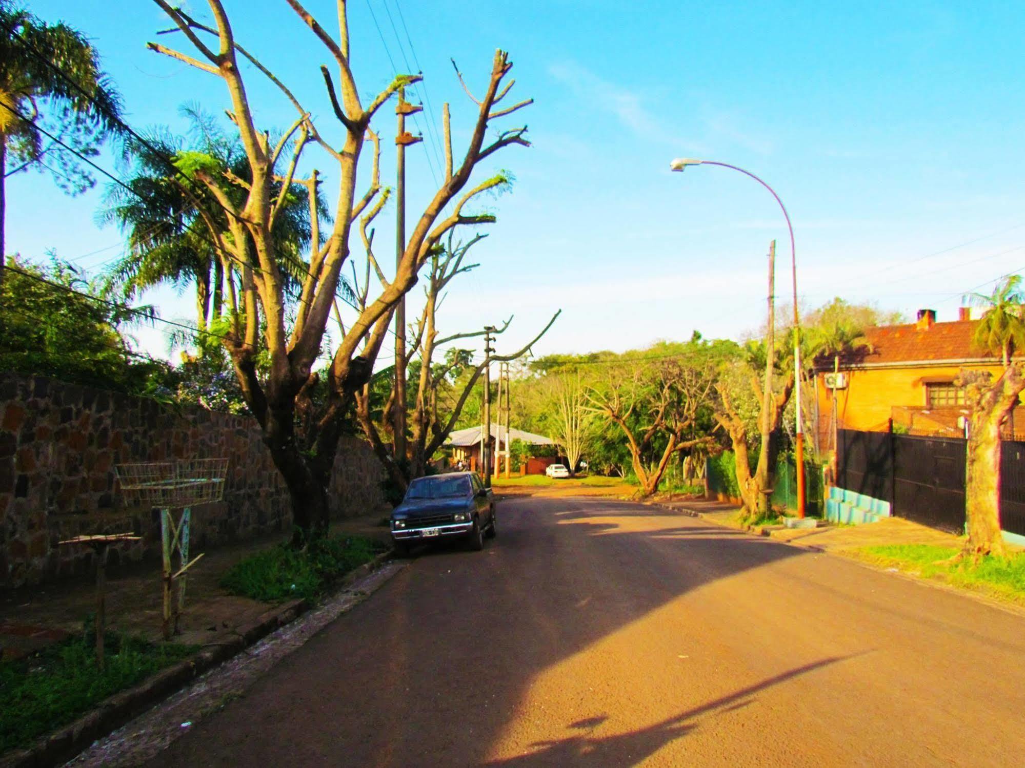 Iguazu Rey Hostel Puerto Iguazu Exterior photo
